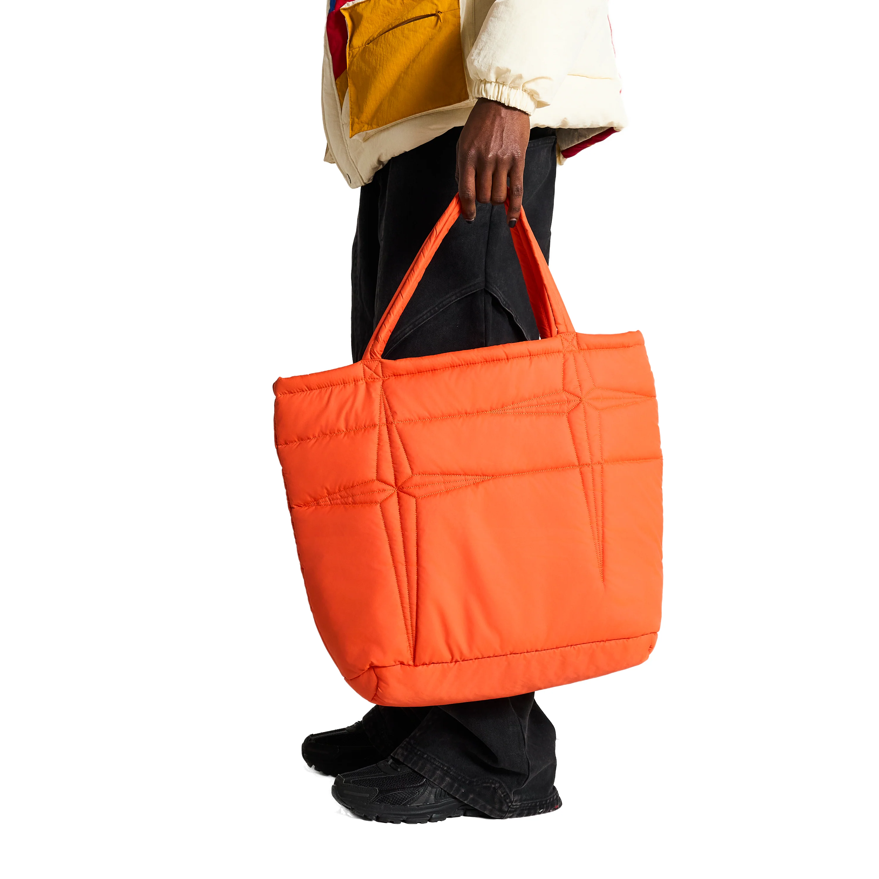 GUNDAM STARS PUFFER BAG (ORANGE) - Image 4